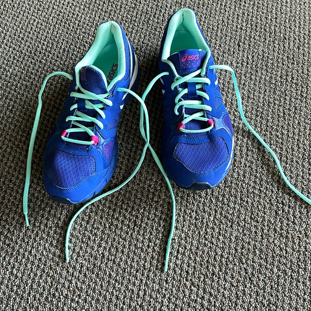 ASICS women’s size 10.